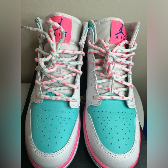 Jordan 1 Mid White Pink Green Soar (GS) 🍬 - Picture 14 of 16